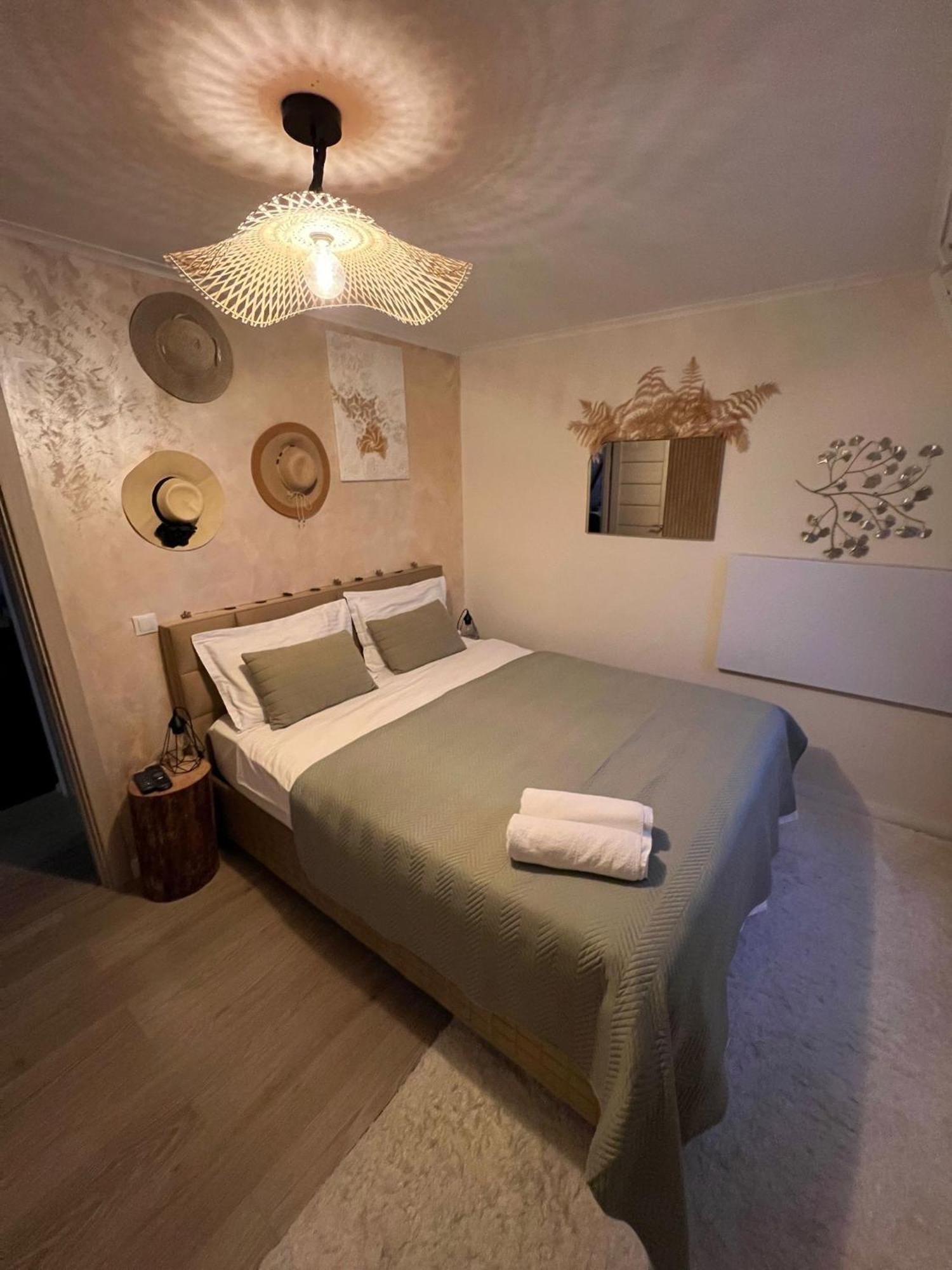 Nordik Cabin - Aframe With 2 Bedrooms Mărişel Exterior foto
